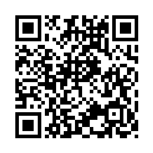 房门竟在这时被人从外大大方方地推了开二维码生成