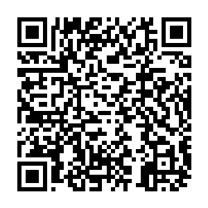 所以一把鼻涕一把泪的样子让所有人都不由自主的想要打听究竟啥事让丑女二维码生成