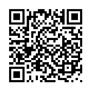 所以他习惯了作为人们目光的焦点二维码生成