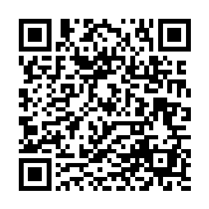 所以便按照卡片上的电话叫了个风尘女上门排解烦恼二维码生成