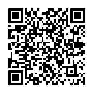所以包厢里的其他正竖着耳朵听的人也都听得比较清楚二维码生成