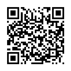 所以在外貌上用了一些胡渣和遮眉的刘海二维码生成