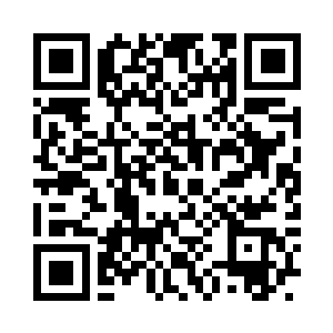 所以她脑海里的影像里出现了一个高大的男子二维码生成