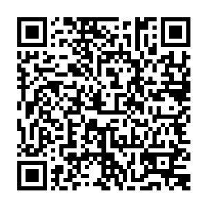 所以秦方便想了一个比较省力的办法……那边是给青帮制造一个强大的对手二维码生成