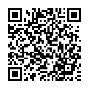 所以这个时候挡在荣光面前的卡塔尔后卫卡里法突然学聪明了二维码生成
