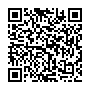 所以这名狙击手应该选择了坐姿……坐着把步枪架在膝盖上二维码生成