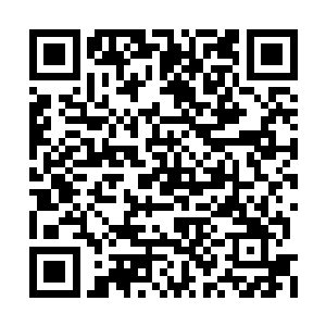 所以进攻的关键就得在于出其不意的冲到大门边二维码生成