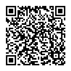 所有的包厢和雅座全部订完――我正想说看看要不要换一家店的时候二维码生成