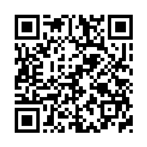 所有的巫师全部聚集在了一个巨大的广场上二维码生成