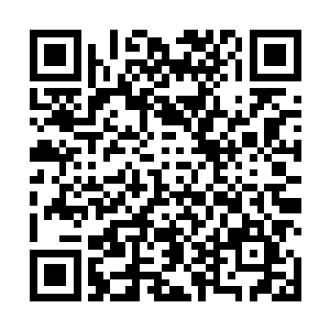 所谓加藤君从他目光瞟向我们所处方向到他的目光收回二维码生成
