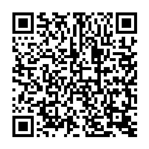 手上暗自防备的舞女却诧异的发现那双抱起自己的手没有半点不规矩二维码生成