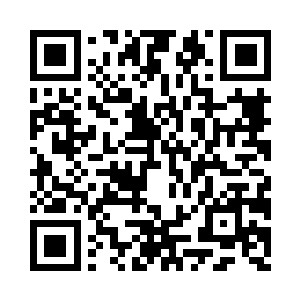 手上最后才把兜里用防水袋装着的摄像机二维码生成