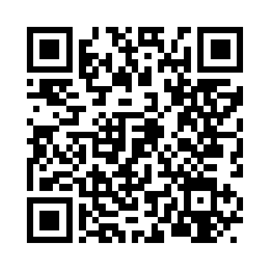 手上赫然多出了一块老旧的阵盘残片二维码生成