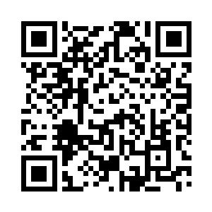 手中搅拌咖啡的动作漫不经心的进行着二维码生成