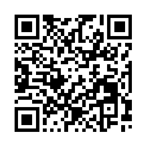 手中枪指向了一具趴在地上的尸体二维码生成