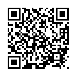 手中的剑指也在空中划过的轨迹愈加的玄妙二维码生成