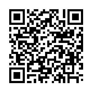 手中的弯刀迅速的护住自己的胸口二维码生成