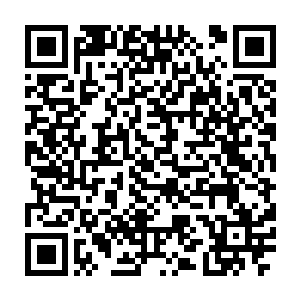 手中的短剑犹如风驰电掣一般的向着秦方胸前几处要害刺杀而来了二维码生成
