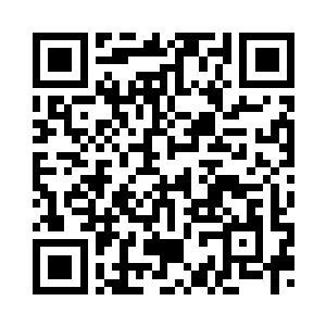 手中还持着一柄巨大的厚背宽刃刀二维码生成