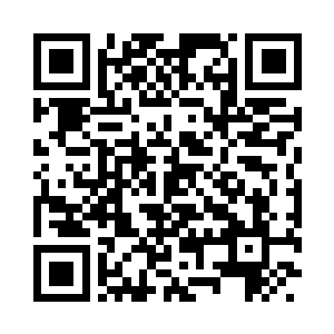 手持铁链用来专门束缚他们行动的冒险者二维码生成