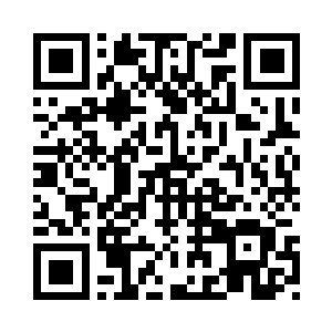 手法熟练地将复杂的捆绑皮绳解开二维码生成