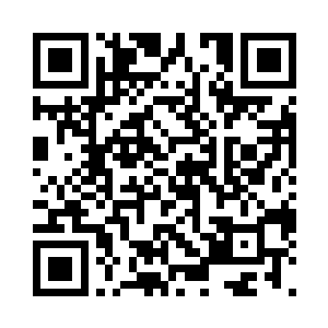 手里折扇一松掉下落在大红的眼睛上面二维码生成