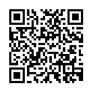 手里的玻璃杯里面倒满了殷红的酒液二维码生成