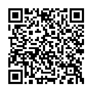 才在几道蓝色气刃的夹缝中硬生生挤出一条生路二维码生成