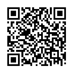 才把目光又落在了关灿灿和苏瑷的脸上二维码生成