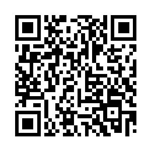 才终于发现了灯光下正站在一个俏生生的丽人二维码生成