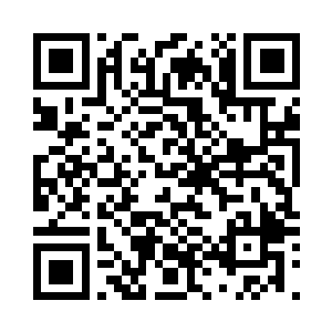 扎克城主的右半边身体也倒在了地上二维码生成