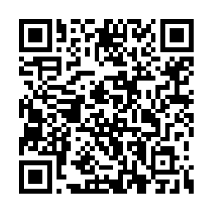 扎古则开始应付那些前来请求炼制秘宝的领主们二维码生成