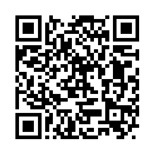 打从窗户照进来的日光已成了耀眼的金黄色二维码生成