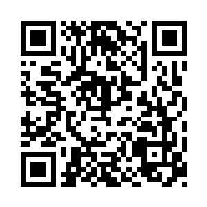 打先头的两人在最后的天光里过来探了路二维码生成