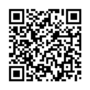 打扮和站在门口的两个人一模一样二维码生成