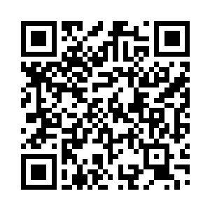 托尔斯长老用钥匙打开了那道坚硬的合金门二维码生成