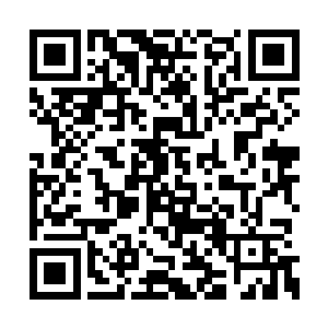 扫了一眼一边低着头装着什么都没听见的属下们二维码生成