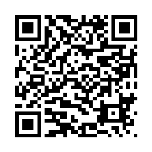 扫了一眼坐在他椅子旁边的君墨歌二维码生成