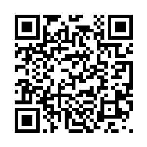 扭过头对着身边的传音铜管喊了一句二维码生成