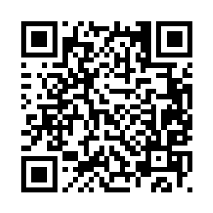 扶着丫头下了车的谢柔惠愣在原地二维码生成