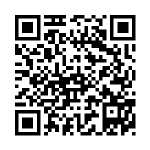 找到了正从大殿外走出来的一个情报官二维码生成