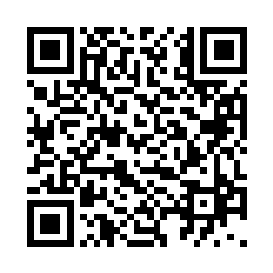 把他抱进怀里亲吻他消瘦不堪的脸颊二维码生成