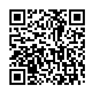 把半条年份几百年的人参切好后也放入了锅里二维码生成