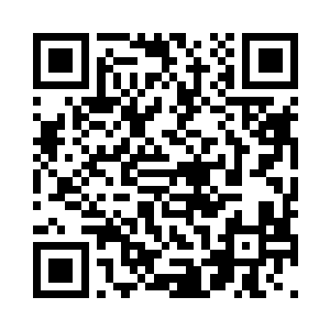 把原来黑白颠倒的天空点缀出了耀眼的星辰二维码生成