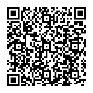 把外套和裤了往身上一套然后把袜子靴子这么往脚上一蹬贝海就跟着齐一铭到了甲板上二维码生成