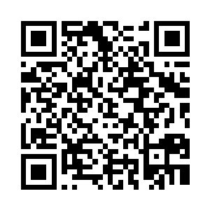 把手伸向了正靠坐在挡板上的洪涛脖子二维码生成