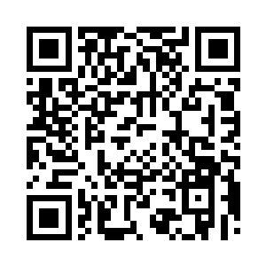 把杂货间的一个搁东西的木板砍成合适的大小二维码生成