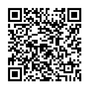 把这三个毒舌的牛郎团成员与前面那三个组合放在一起二维码生成