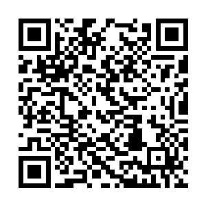 抑制不住愤怒的人群就要冲上公堂来找梁兴霸拼命二维码生成