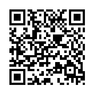 投影布上播放出了一个略显熟悉的画面……二维码生成